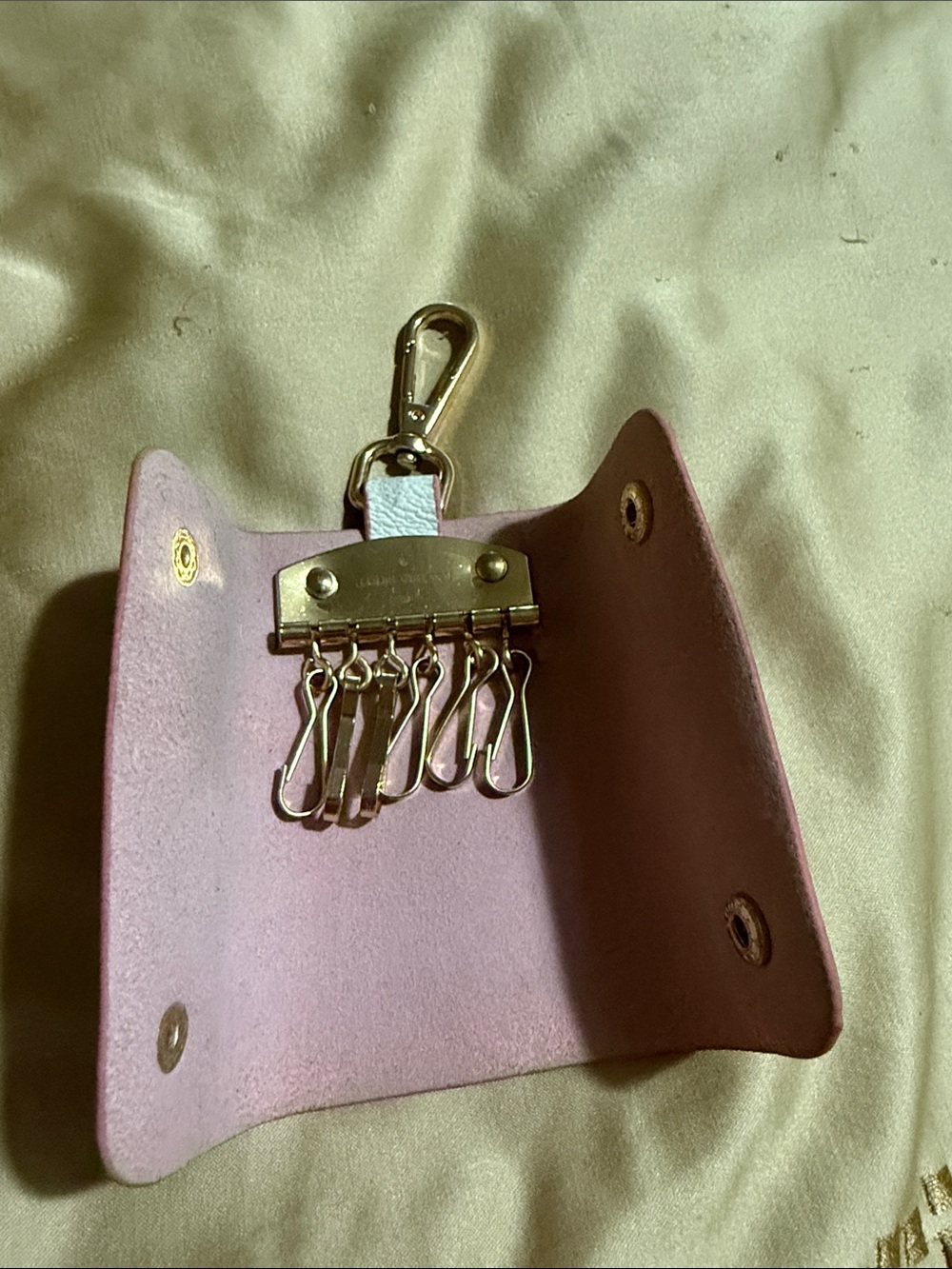 Louis Vuitton Pink to Yellow Monogram Key & Card Holder - Picture 2 of 5